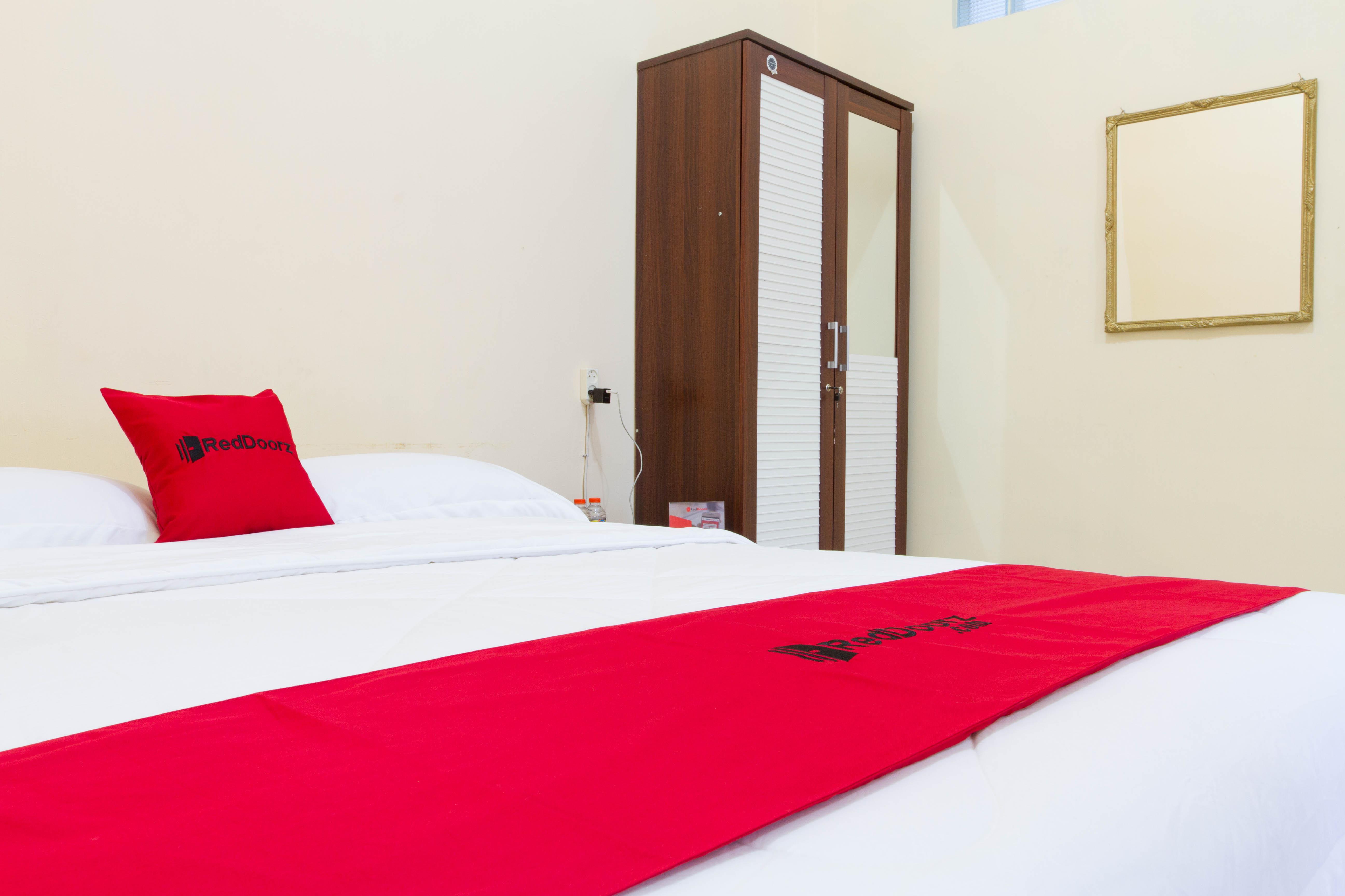 Reddoorz @ Pataruman Garut Exterior foto