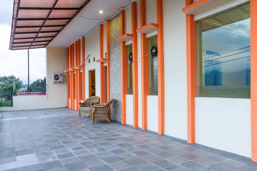 Reddoorz @ Pataruman Garut Exterior foto